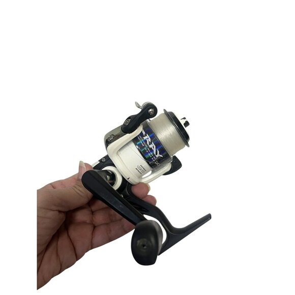 Quantum Fishing Q-Ray QRS-20 Spinning Reel Fishing Good Used Condition - Picture 3 of 10